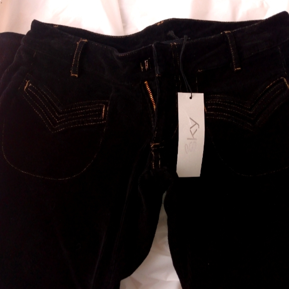 Sky buttoned cuff jeans